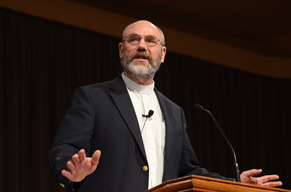 Photo by Zac Calvert Peter Leithart, senior fellow of theology at New Saint Andrews College, speaks to Union students and staff about the importance of receiving gifts from God and sharing it with others.